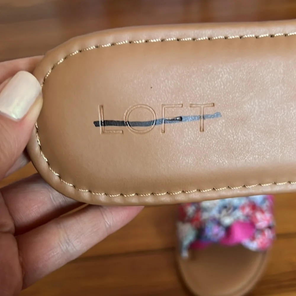 LOFT Sandals - Picture 3 of 6